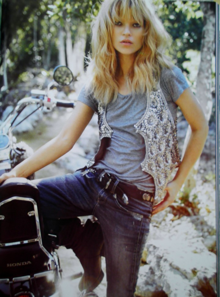 SANYO DIGITAL CAMERA